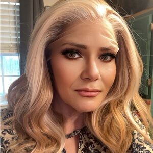 Blonde Long Wavy Lace Front Wig – Natural Soft Waves